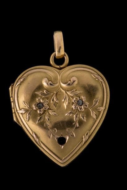 Pendentif souvenir porte photo ouvrant en...