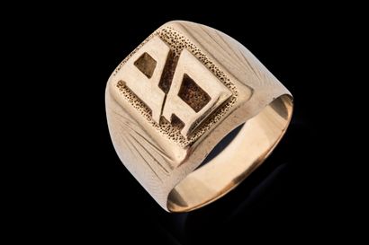 Bague chevalière rectangulaire P et T en...