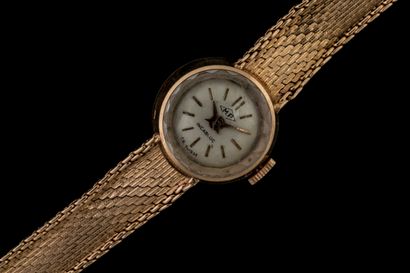 MP. Women's yellow gold (750) wristwatch....