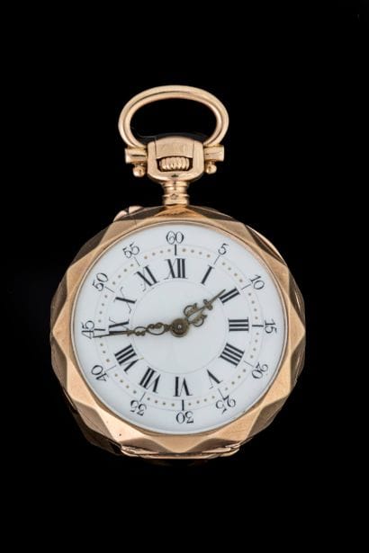 Small pocket watch with a yellow gold (750)...