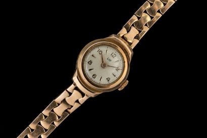LIP. Women's yellow gold wristwatch (750...