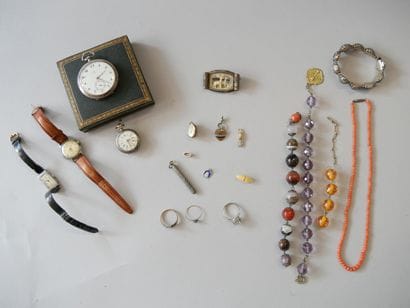 Lot of costume jewelry and watches. Some...