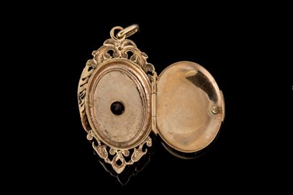 Pendentif souvenir ouvrant en or jaune (750...