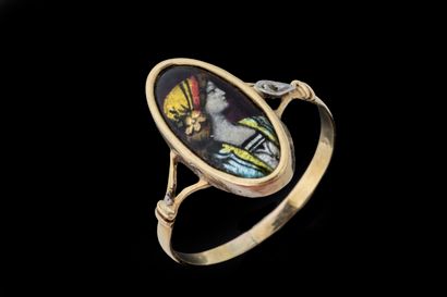 Bague marquise ornée d’un émail de Limoges...