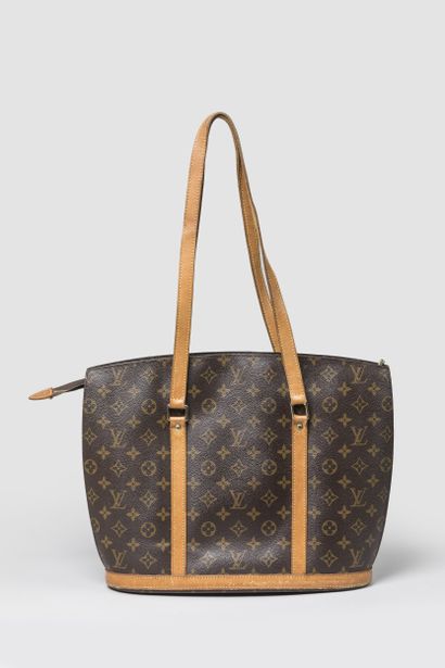 LOUIS VUITTON
Sac modèle Babylone en toile...