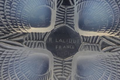 RENE LALIQUE (1860-1945)
« Coquille n° 5...