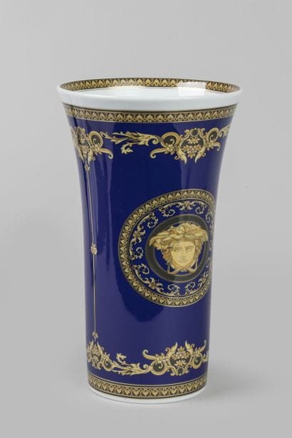 ROSENTHAL & VERSACE
« Medusa Blue »
Vase...