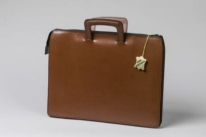 MAISON P. FABRE
Porte-documents en cuir litdevin
31...