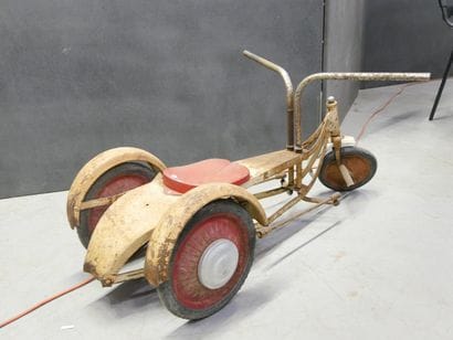 FABRICATION DES ANNEES 50/60
Tricycle rameur...