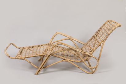 TRAVAIL ARTISANAL DE LA FIN DES ANNEES 60
Chaise...