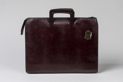 MAISON P. FABRE
Porte-documents en cuir litdevin
31...