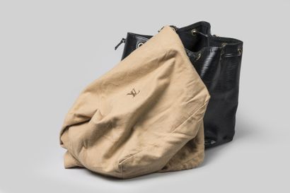 LOUIS VUITTON
Sac modèle Noé petit modèle...