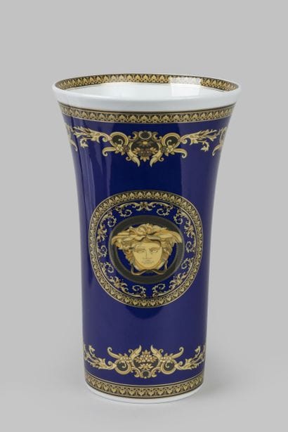 ROSENTHAL & VERSACE
« Medusa Blue »
Vase...