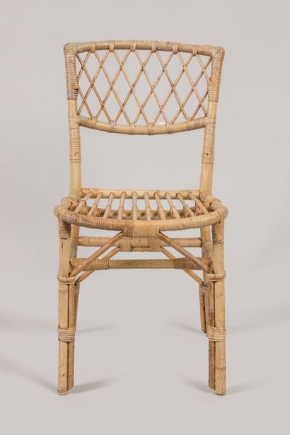 TRAVAIL DE LA FIN DES ANNEES 60 
Chaise en...