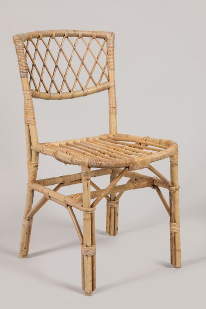 TRAVAIL DE LA FIN DES ANNEES 60 
Chaise en...