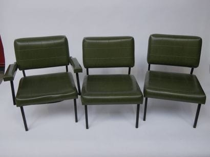 Ensemble comprenant 2 fauteuils et 4 chaises...