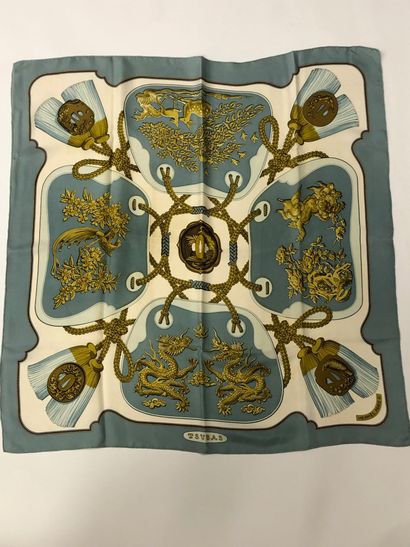 Foulard DIOR et foulard HERMES