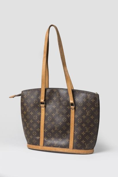 LOUIS VUITTON
Sac modèle Babylone en toile...