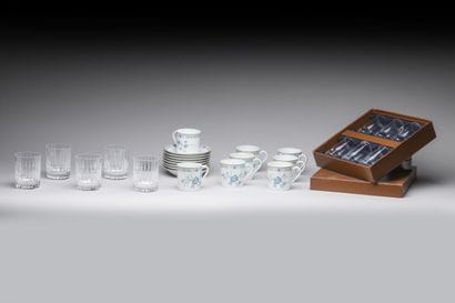 Baccarat 
Lot de 5 verres à porto en cristal...