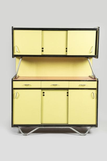 Cuisine en formica jaune et rouge : buffet,...
