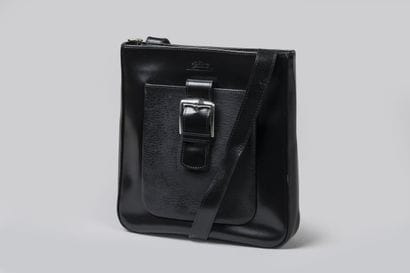 LONGCHAMP
Sac vintage en cuir box noir bandoulière,...