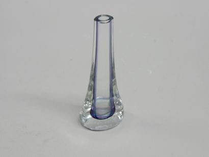 TRAVAIL DE MURANO
Vase soliflore de forme...