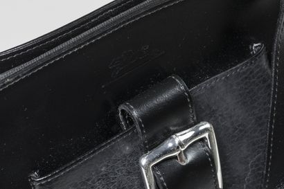 LONGCHAMP
Sac vintage en cuir box noir bandoulière,...