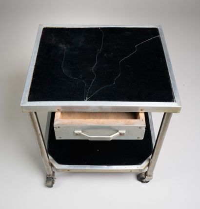 MOBILIER DE METIER DU XXe SIECLE
Desserte...