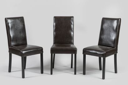 TRAVAIL MODERNE
Suite de huit chaises tapissées...