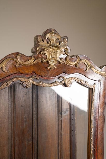 Curved display cabinet in rosewood veneer,...