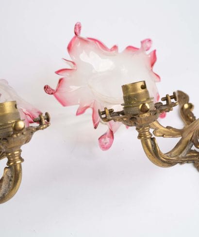 Paire d’appliques à un bras de lumière en...