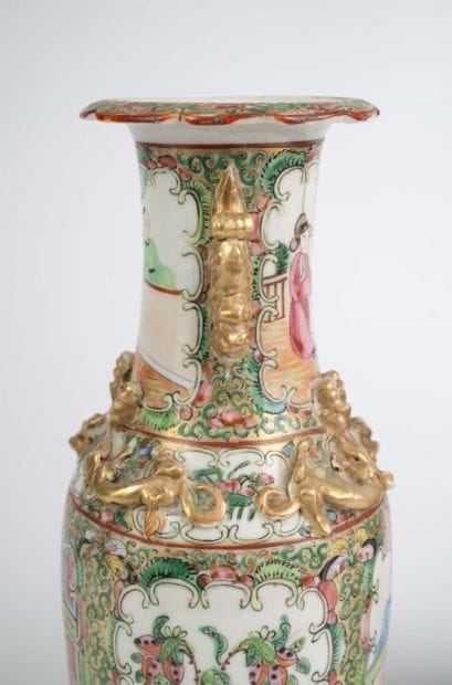 CHINA, 19th century 
Three Canton porcelain...