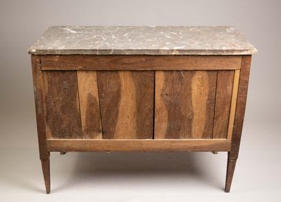 Quadrangular chest of drawers in rosewood...