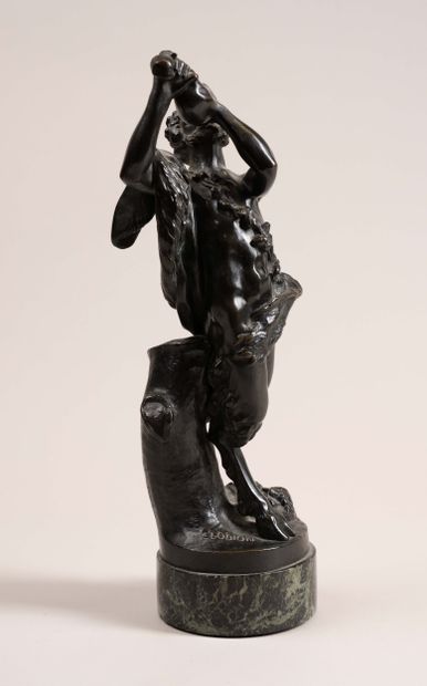 Clodion, d'après 
Satyre buvant 

Bronze...