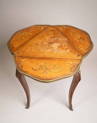 Polylobed clover-shaped table in rosewood...