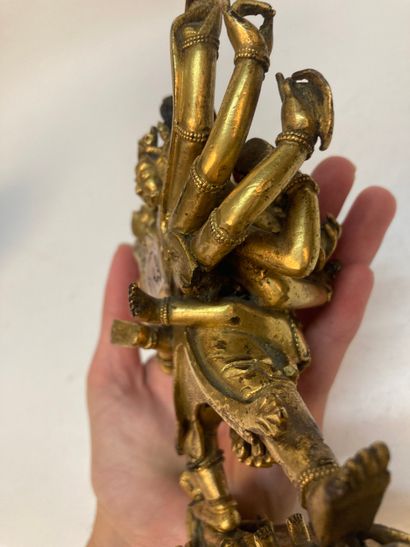 SINO-TIBETAN WORK - 18th century
Gilded bronze...