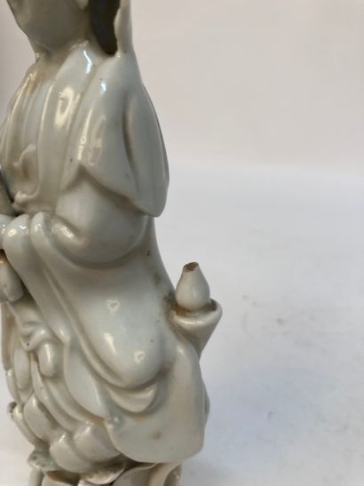 CHINA, Dehua - 20th century
Porcelain Guanyin...