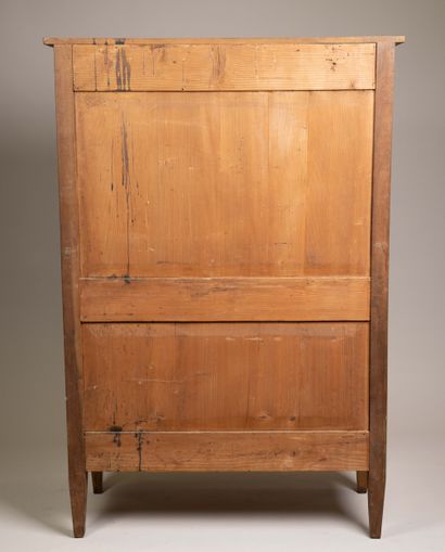 Exotic wood liquor cabinet with 4 bottles,...