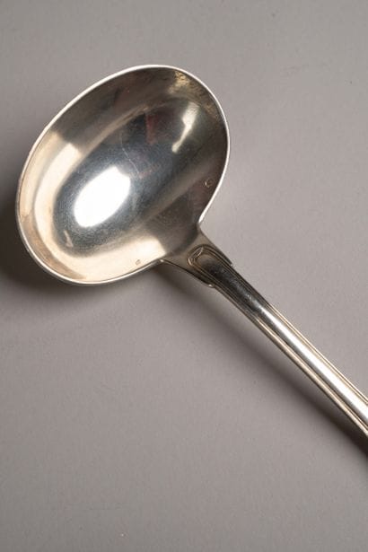 Small set of silverware consisting of:
-...