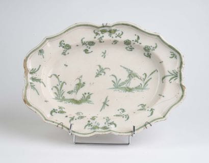 Moustiers - Oblong earthenware dish decorated...