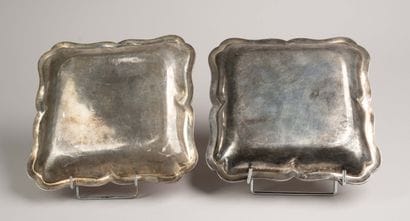 Pair of silver bowls with beaded rims. Louis...