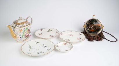 Set of 3 plates and a saucer in late 18th-century...