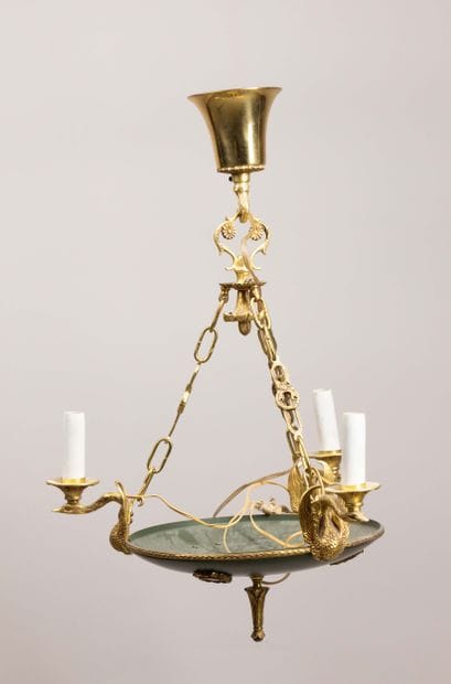 Three-light chandelier with a gilded bronze...