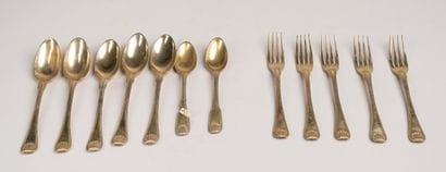 A vermeil set consisting of 5 dessert forks...
