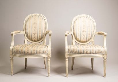 Pair of cabriolet armchairs with medallion...