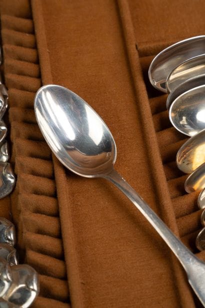 Set of 12 dessert forks and 12 small spoons...