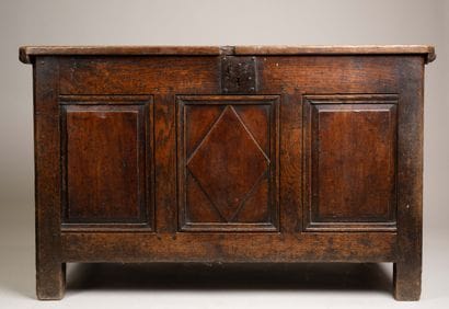 Rectangular chest made of molded oak, with...