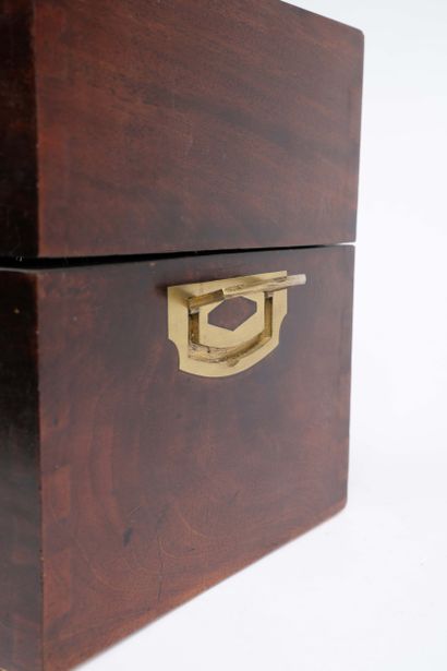Exotic wood liquor cabinet with 4 bottles,...