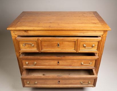 Quadrangular chest of drawers made of molded...