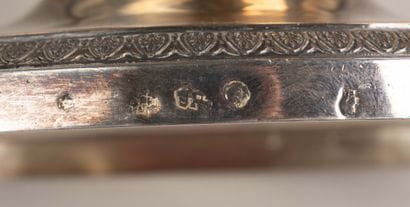 Oblong, lidded soup tureen in plain silver,...